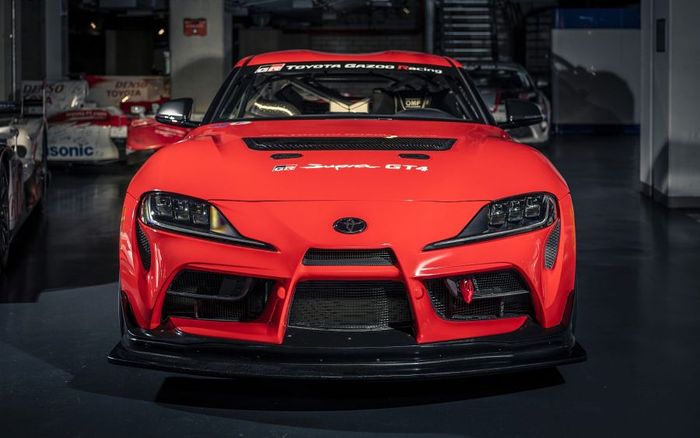 Toyota GR Supra GT4 50 Edition punya tampilan lebih agresif dari model standar