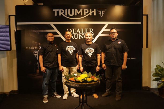 Peresmian showroom Triumph Bandung