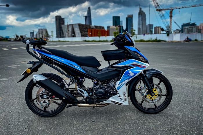 Modifikasi Honda Supra GTR 150 yang apik