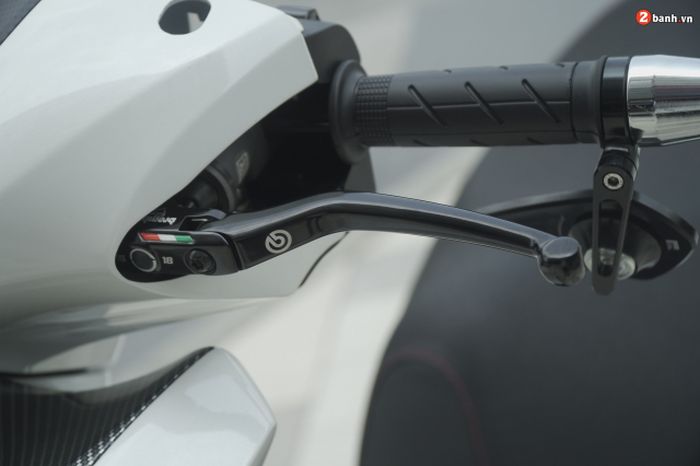 Master rem belakang pakai Brembo RCS juga