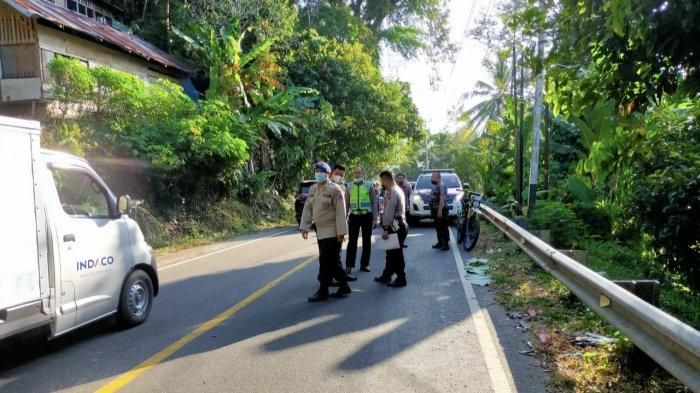 Kecelakaan di Jalan Padang-Painan, Kecamatan Bungus Teluk Kabung, Kota Padang, Sumatera Barat, Senin (4/4/2022).