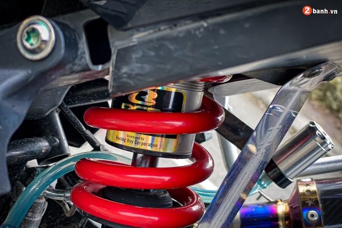 Suspensi belakang pakai shock RCB