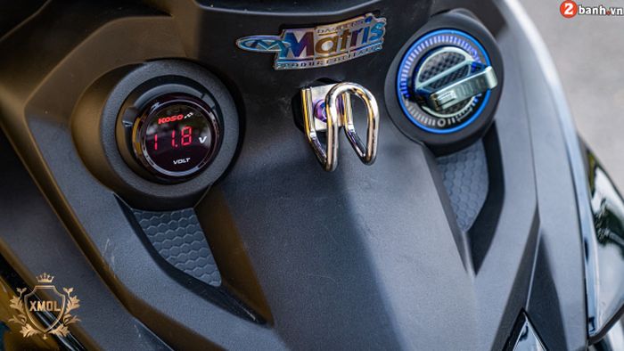 Dipasang voltmeter Koso dan sistem keyless juga