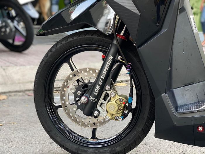 Kaki depan mendapat full upgrade