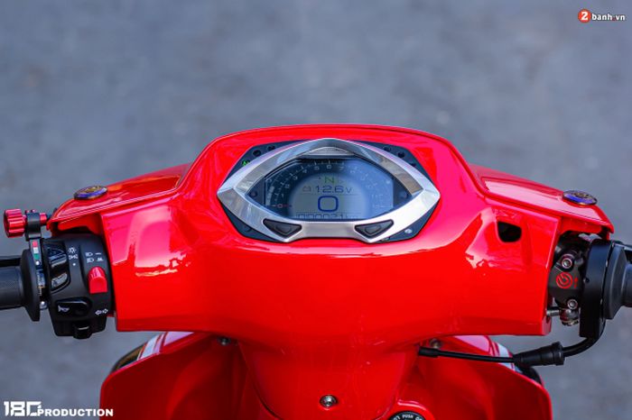 Panel speedometer diganti dengan Koso RXF