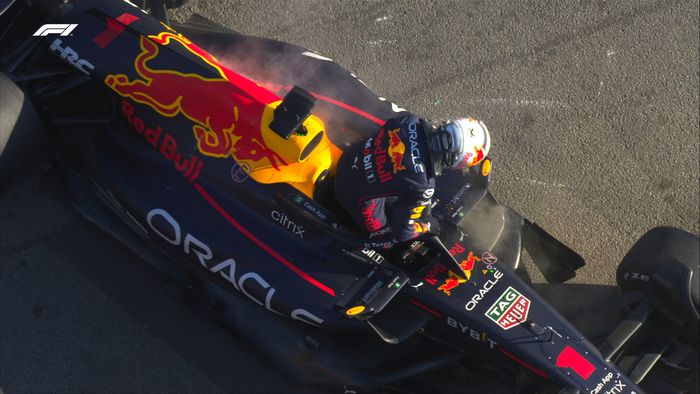 Max Verstappen keluar dari balapan F1 Australia 2022