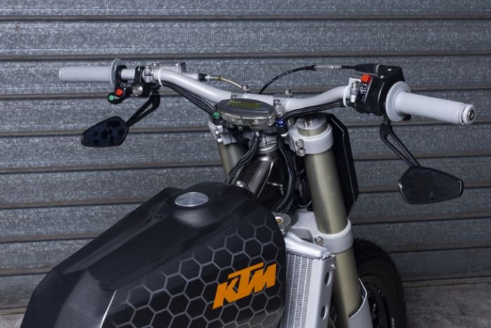 Tangki juga mengandalkan hasil kustom