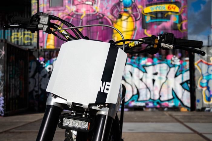 Tampang depannya yang terlihat garang