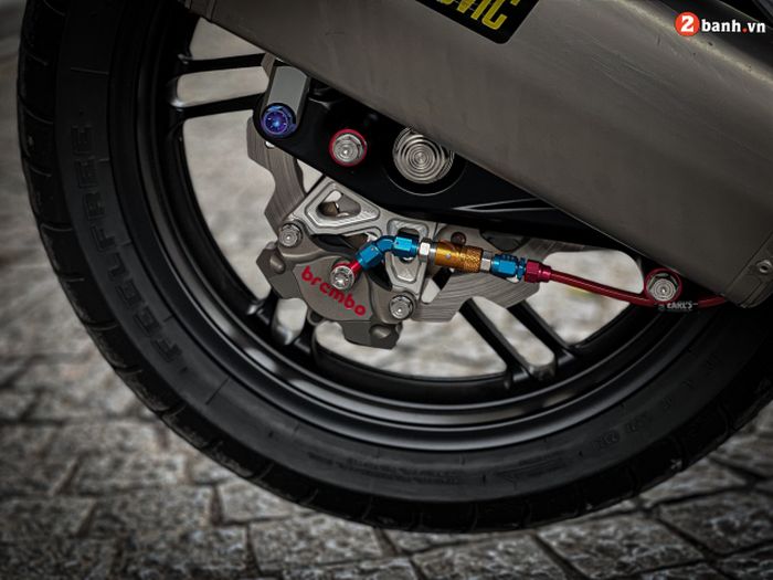 Rem belakang juga diberikan upgrade serupa yang depan