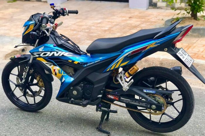 Modifikasi Honda Sonic 150R yang istimewa