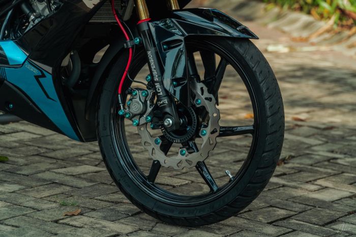 Kaki depanya mendapatkan full upgrade yang istimewa