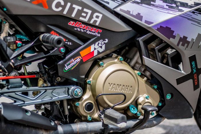 Sektor mesin tetap standar tapi diberi pemanis yang apik