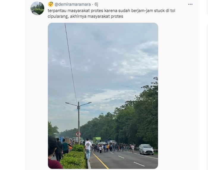 Cuitan Twitter kondisi kemacetan total di tol Cipularang pagi tadi, (29/4/22)