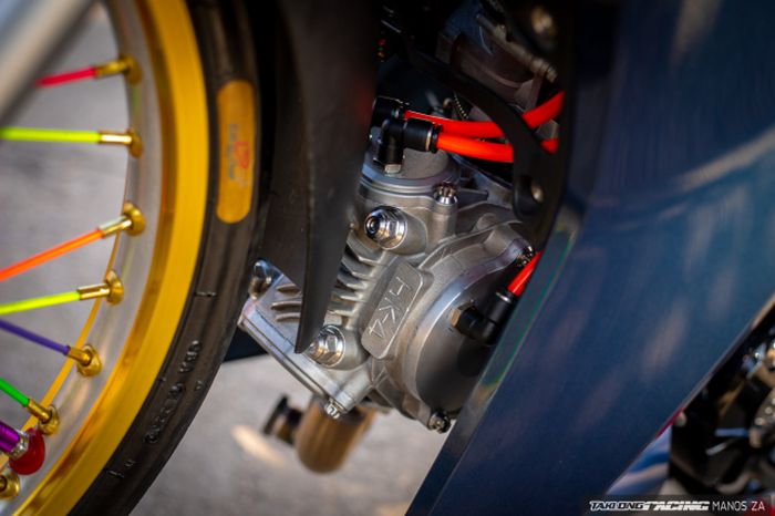 Sektor mesin diberi head dengan 4 valve