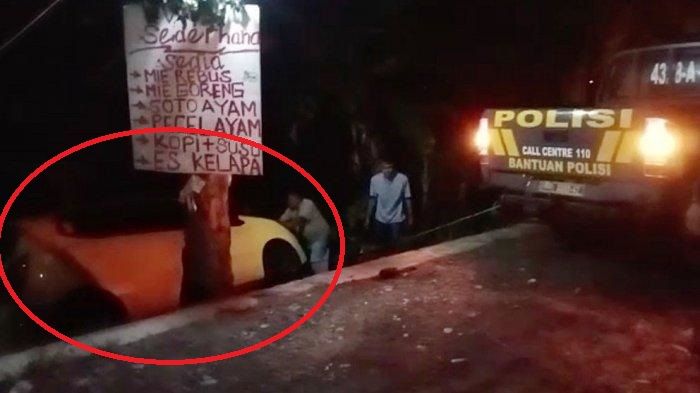 Daihatsu Ayla masuk ke area persawahan di jalan raya Patrol, Patrol, Indramayu, Jawa Barat