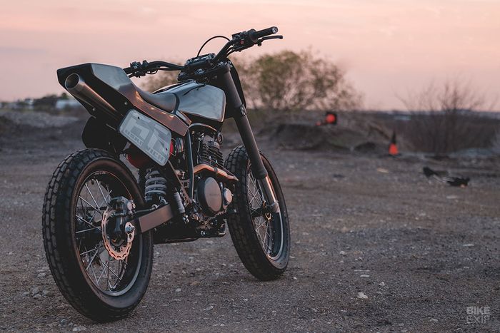 Kaki belakang masih cukup standar