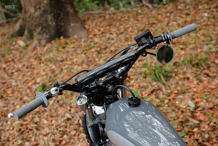 Area kokpitnya dibuat serba minimalis