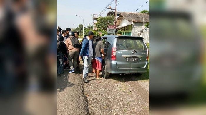 Daihatsu Xenia pelaku tabrak lari dua mahasiswi Polindra di Indramayu, Jawa Barat, mirip kasus anggota TNI di Nagreg, Jawa Barat