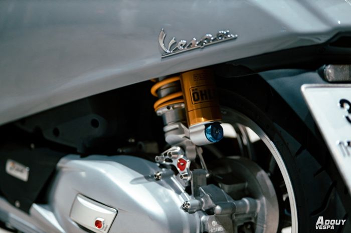 Suspensi belakangnya mengandalkan shock Ohlins