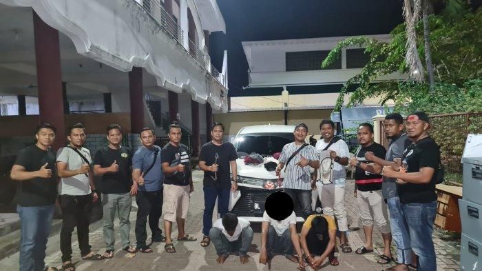 Tiga dari enam komplotan pembobol mesin ATM Bank Aceh dibekuk termasuk diamankan Toyota Avanza yang dipakai para pelaku