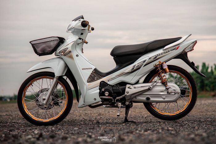 Modifikasi Honda Supra X 125 yang impresif