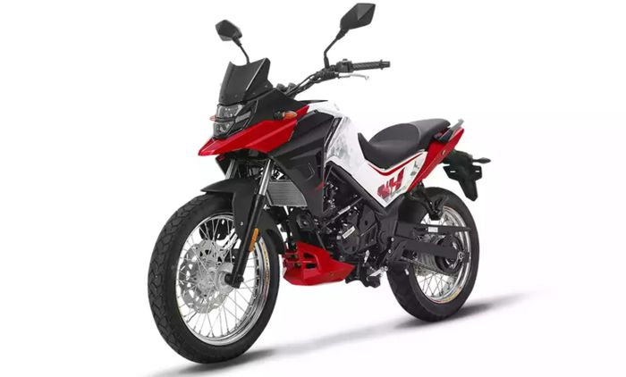 Tampak keseluruhan SYM NH-T 200, kekar dan jangkung khas motor adventure