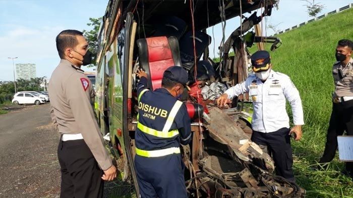 KNKT dan Dishub Jatim selesai investigasi kondisi bus Pariwisata PO Ardiansyah usai kecelakaan maut di tol Surabaya-Mojokerto