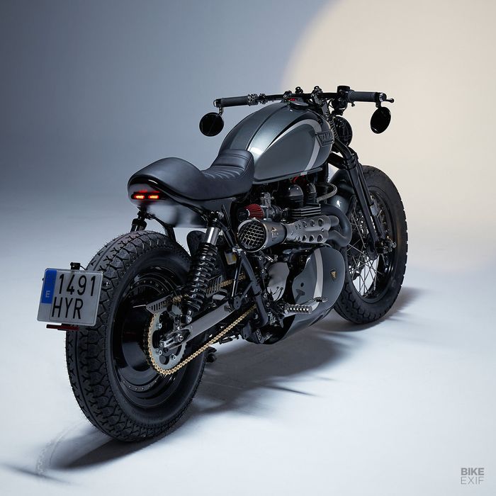 Triumph Bonneville T100 cafe racer yang super sangar