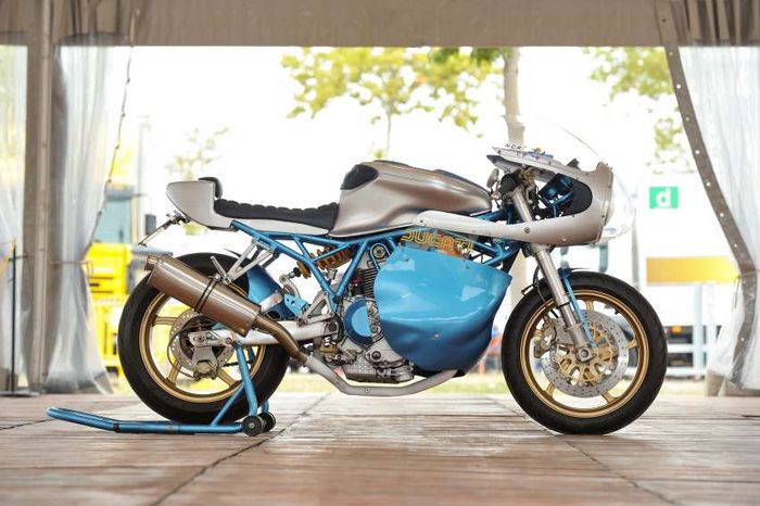 Cafe racer berbasis Ducati