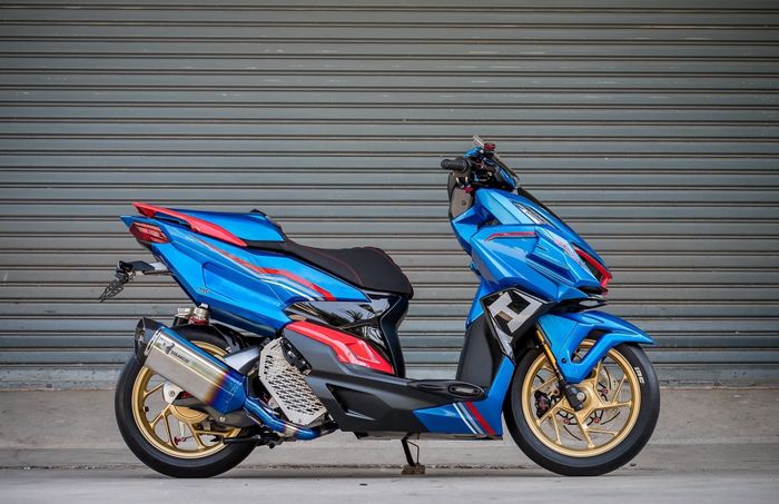 Honda Vario 160 bertampang robot yang keren