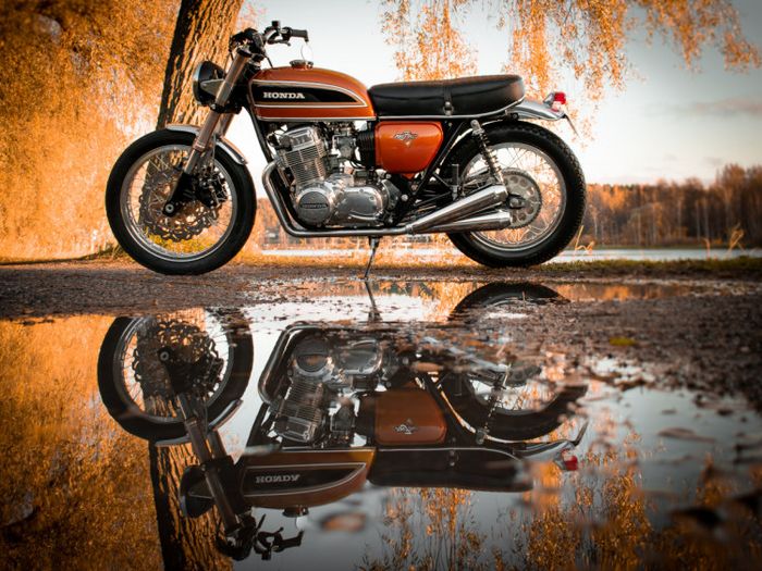 Honda CB750 yang mempesona dan kekar