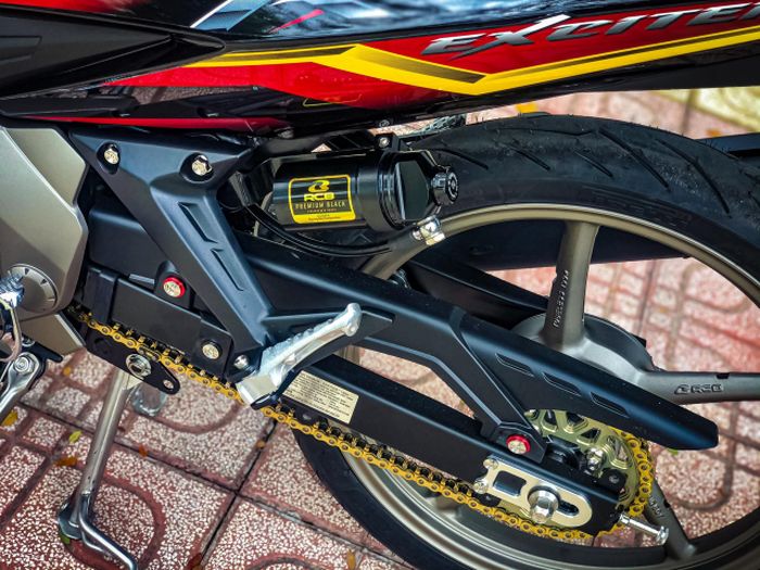 Suspensi belakang pakai shock RCB