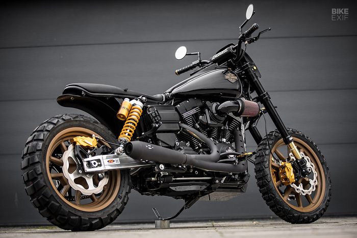 Harley-Davidson Dyna Low Rider S bernama 