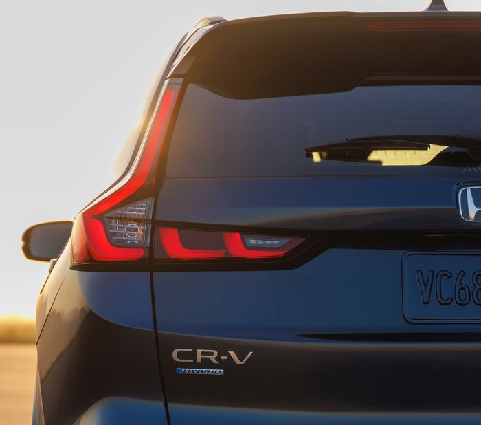 Buritan Honda CR-V pada teaser terbarunya.