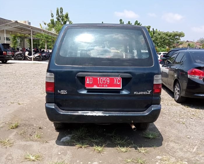 Lelang Toyota Kijang LSX 1.8 Efi tahun 2000