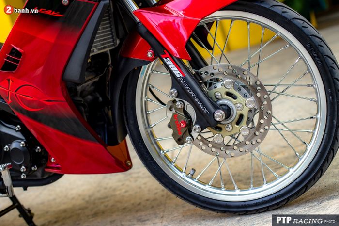 Kaki-kaki diberi pelek Excel dan pengereman diperbarui