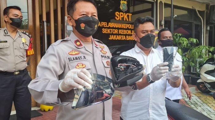 Barang bukti spion malingan dari pelaku AL yang beraksi di wilayah Jakarta Barat