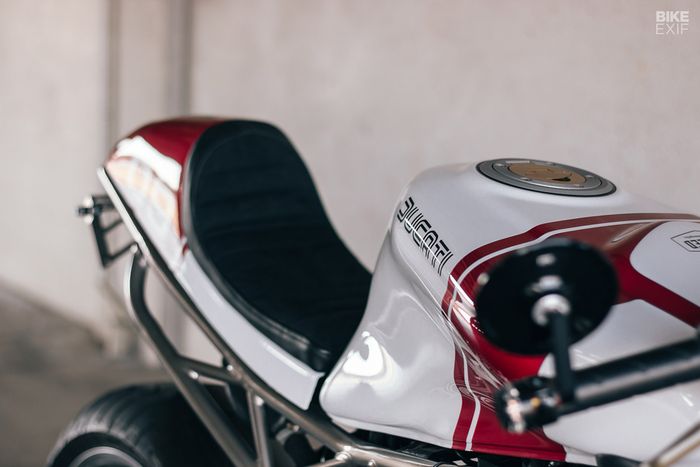 Subframe mendapat sedikit rombakan dan diberi buntut serta jok baru