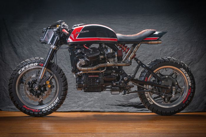 Honda CX500 cafe scrambler yang tampil sangar