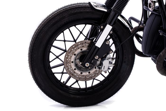 Kaki-kaki masih banyak yang standar