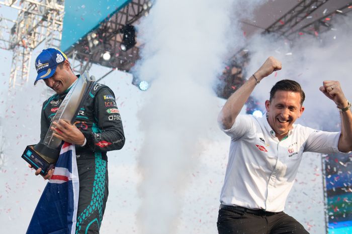 Kemenangan Mitch Evans dari tim Jaguar TCS Racing dalam ajang balap Formula E Jakarta E-Prix 2022