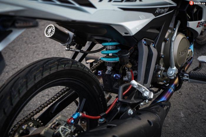 Rem belakang diupgrade, suspensi pakai Nitron