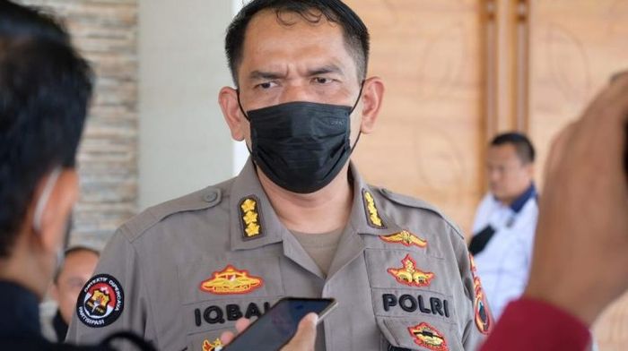 Kabid Humas Polda Jateng, Kombes Pol M Iqbal Alqudusy sebut kabar pengendara motor pakai sandal ditilang di Semarang itu hoax