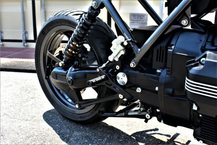 Suspensi belakang diganti dengan shock YSS