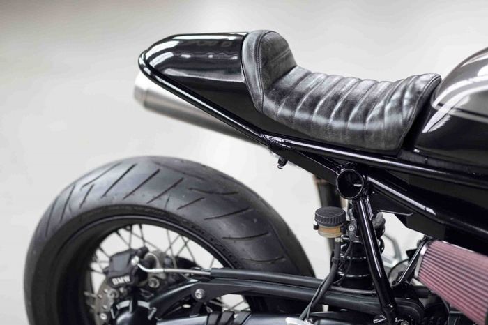 Subframe dirombak dan dipasangi buntut kustom