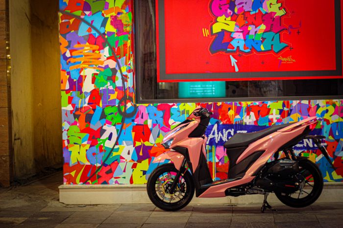 Modifikasi feminim Honda Vario 150 