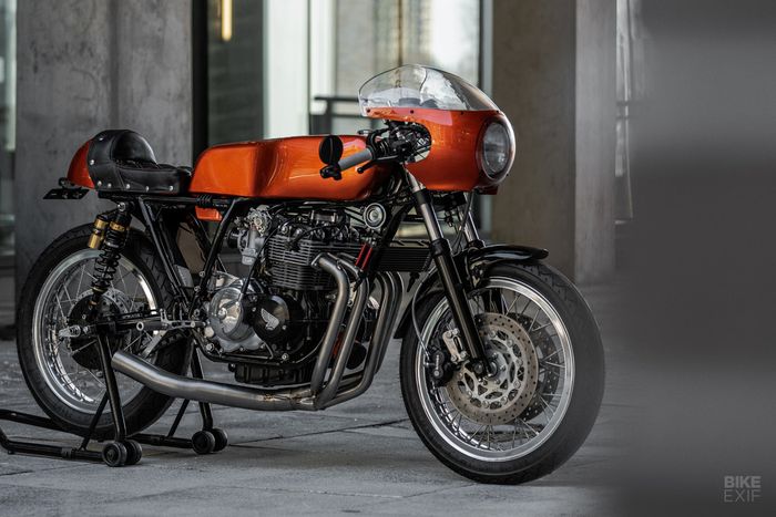 Honda CB400F cafe racer yang istimewa