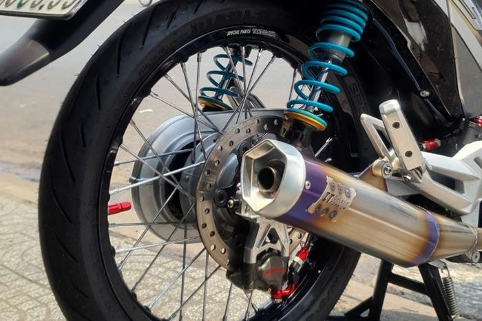 Rem belakang dijadikan model cakram dan suspensi pakai shock Nitron