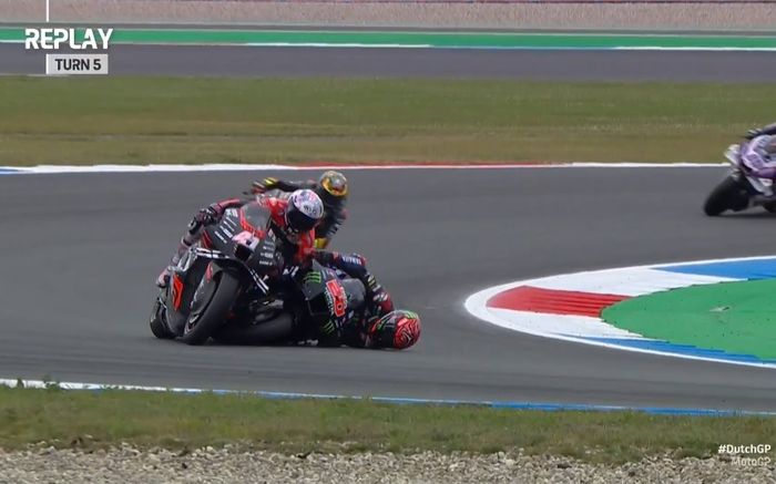 Fabio Quartararo crash dua kali di MotoGP Belanda 2022, Aleix Espargaro memangkas jarak poin di klasemen MotoGP 2022