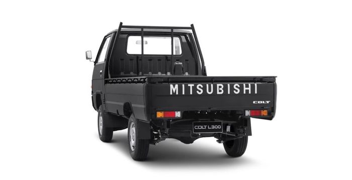 detail buritan Mitsubishi Colt L300 versi baru.